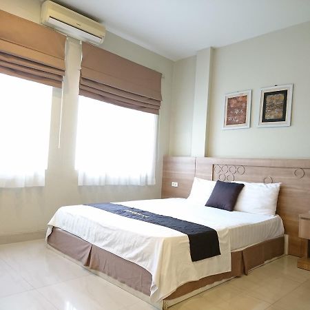 London Hotel Ha Long Buitenkant foto