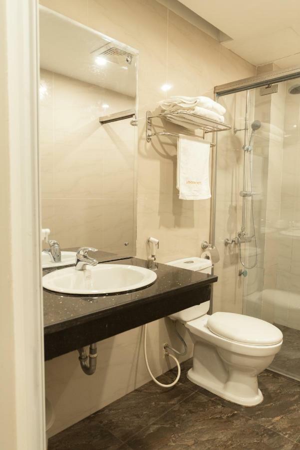 London Hotel Ha Long Buitenkant foto