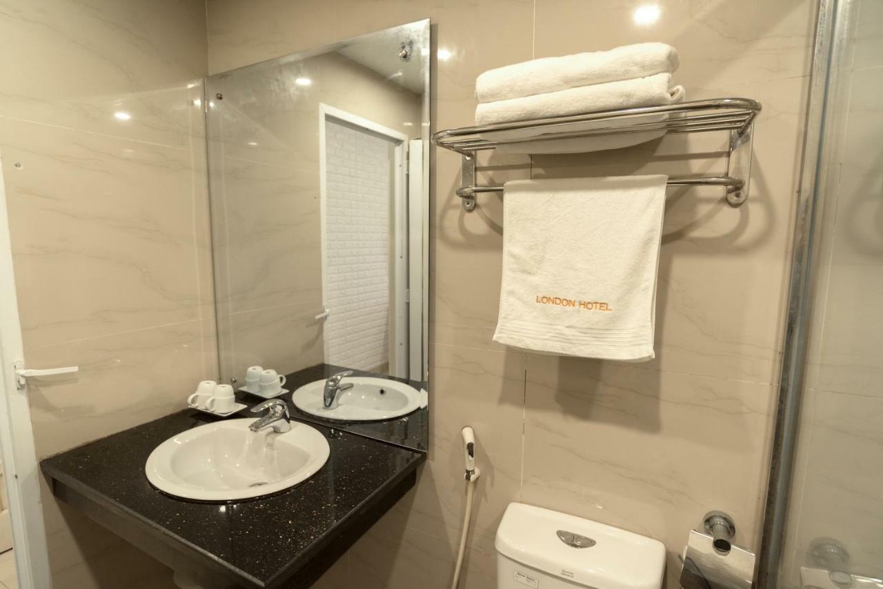 London Hotel Ha Long Buitenkant foto