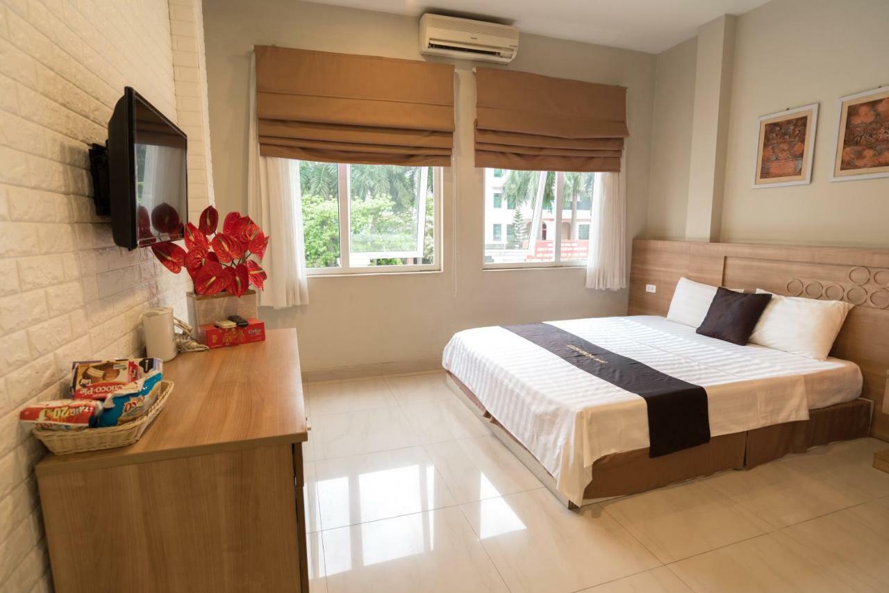 London Hotel Ha Long Buitenkant foto